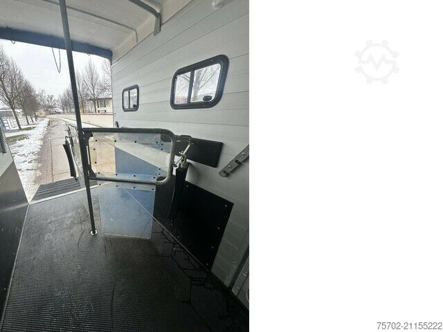 Viehanhänger Humbaur Notos Xtra 2-Pferdeanhänger