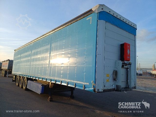Auflieger mit Pritsche & Plane Schmitz Cargobull Curtainsider Standard Getränke