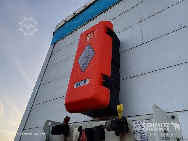 Auflieger mit Pritsche & Plane Schmitz Cargobull Curtainsider Standard Getränke