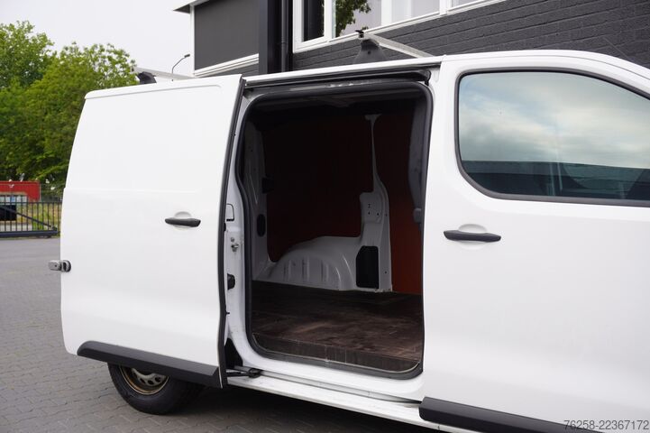 Delivery van Peugeot Expert 1.5 BlueHDI 100PK L2 EURO 6 - Airco - Na...