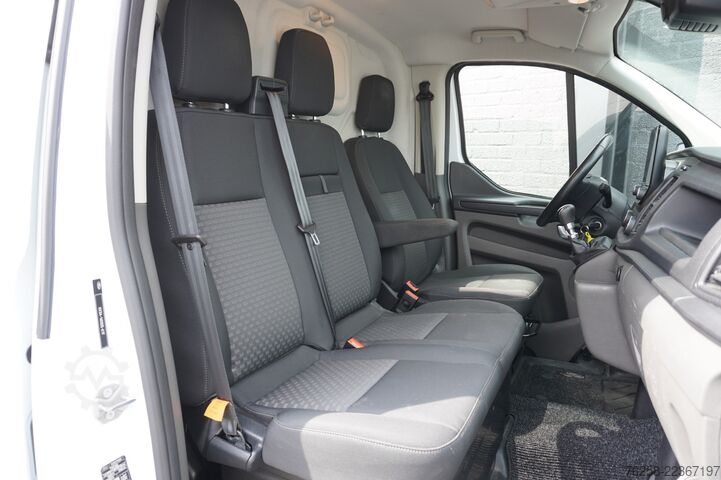 Delivery van Ford Transit Custom 2.0 TDCI EURO 6 - Airco - Cruise...