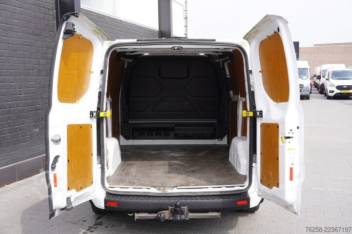 Delivery van Ford Transit Custom 2.0 TDCI EURO 6 - Airco - Cruise...