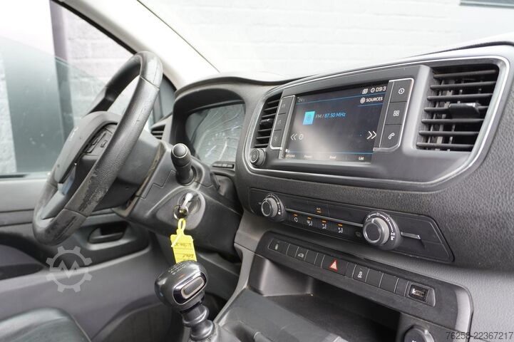 Delivery van Peugeot Expert 2.0 BlueHDI 122PK L2 EURO 6 - Airco - Na...