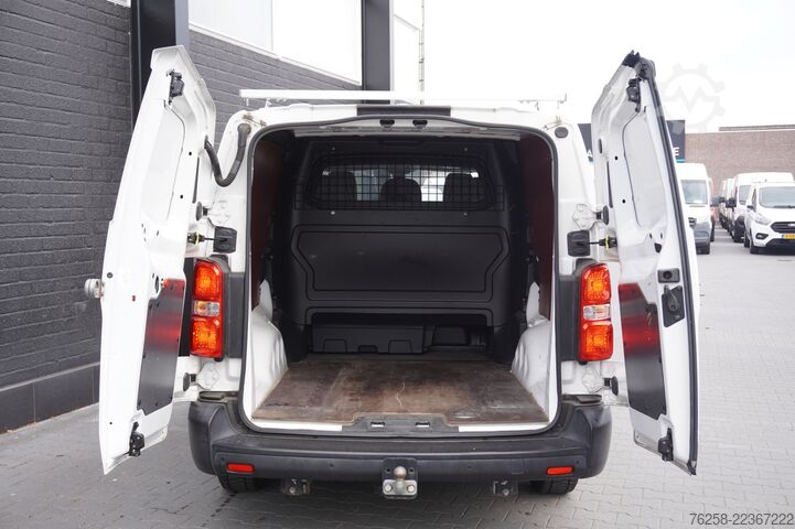 Delivery van double cab Peugeot Expert 2.0 BlueHDI 122PK Dubbele Cabine EURO 6 ...