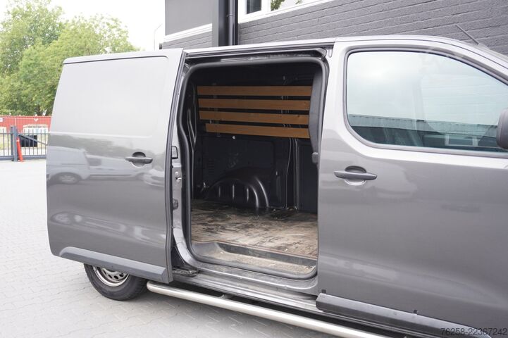 Delivery van Peugeot Expert 2.0 BlueHDI 145PK Automaat EURO 6 - Airc...