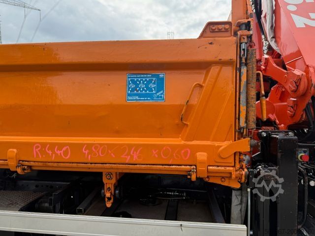 Dreiseitenkipper LKW MERCEDES-BENZ 1832 Actros 3-S.-Kipper Kran Funk Greiferst. AHK