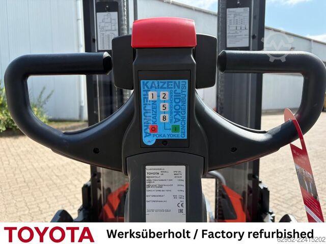 High Lift stacker Toyota SPE 120 L / Akku überh.!