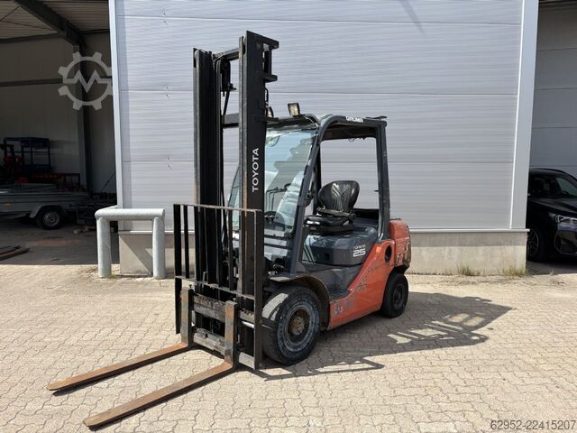 Diesel Forklift Toyota 02-8 FDF 25