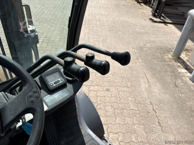 Diesel Forklift Toyota 02-8 FDF 25
