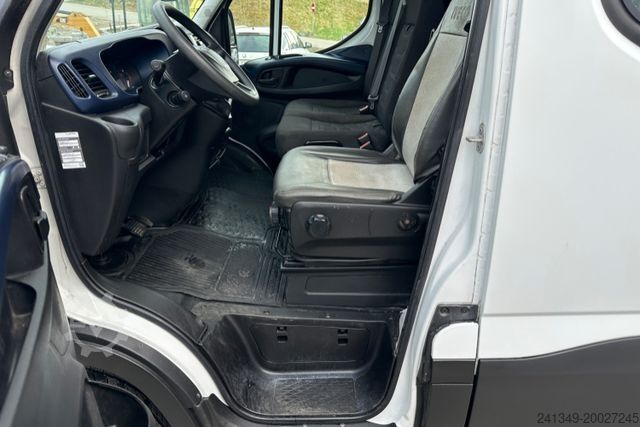 Van IVECO 35C18V Daily Servicewagen Sortimo