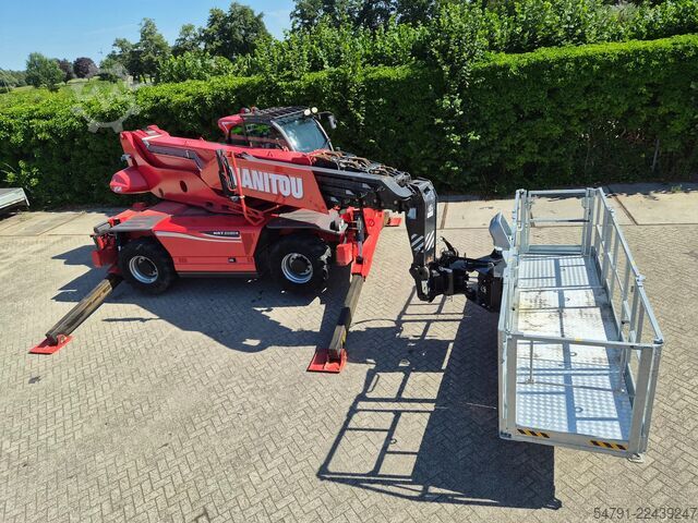 Rotierender Teleskoplader Manitou MRT 3050+