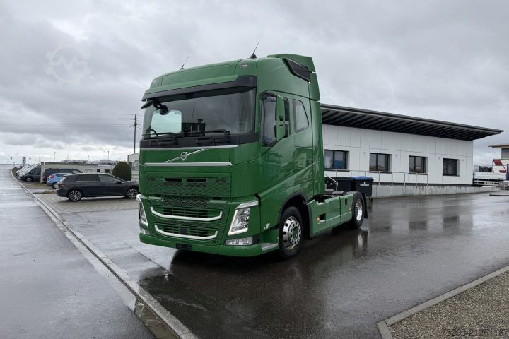Standard tractor unit Volvo FH-460 4x2T Retarder / Swiss-Vehicle