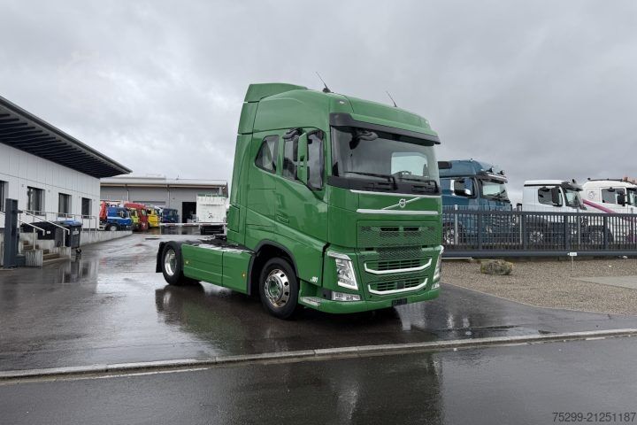 Standard tractor unit Volvo FH-460 4x2T Retarder / Swiss-Vehicle