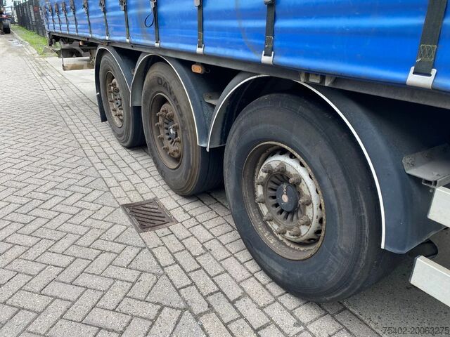 Curtain sided Van Hool Tautliner / ADR / 1x Lift axle / SAF + Disc