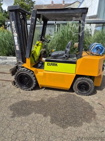 CLARK forklift GPM 30L load capacity 3000 CLARK GPM 30L