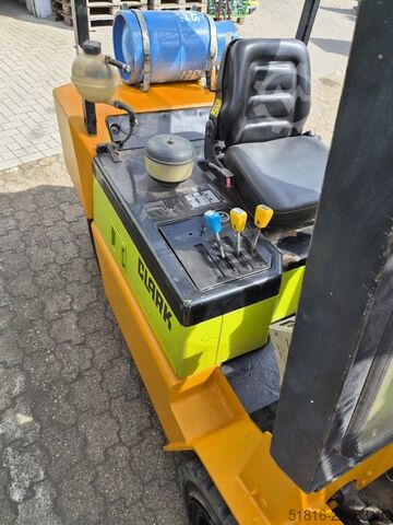CLARK forklift GPM 30L load capacity 3000 CLARK GPM 30L