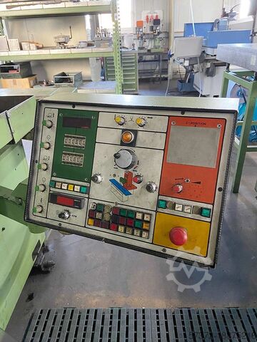 Surface Grinding Machine Hahn & Kolb Orion 1255NC-K