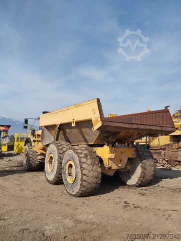 Box truck VOLVO A40D