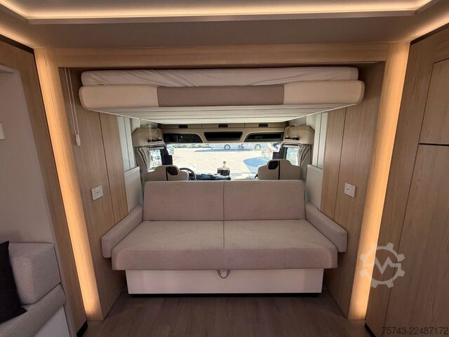 Wohnwagen/Wohnmobil MERCEDES-BENZ Actros 2651 STX Motorhome mit Heckgarage