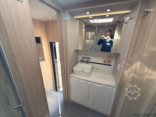 Wohnwagen/Wohnmobil MERCEDES-BENZ Actros 2651 STX Motorhome mit Heckgarage