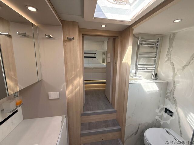 Wohnwagen/Wohnmobil MERCEDES-BENZ Actros 2651 STX Motorhome mit Heckgarage