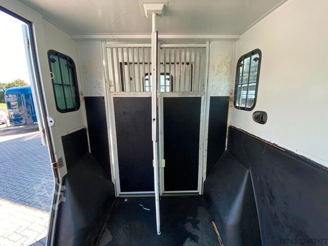 Livestock transporter RENAULT Theault Proteo   5 Sitzer  Haras / Hengste
