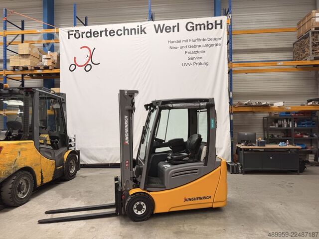 Electric 3-wheel forklift Jungheinrich EFG 216