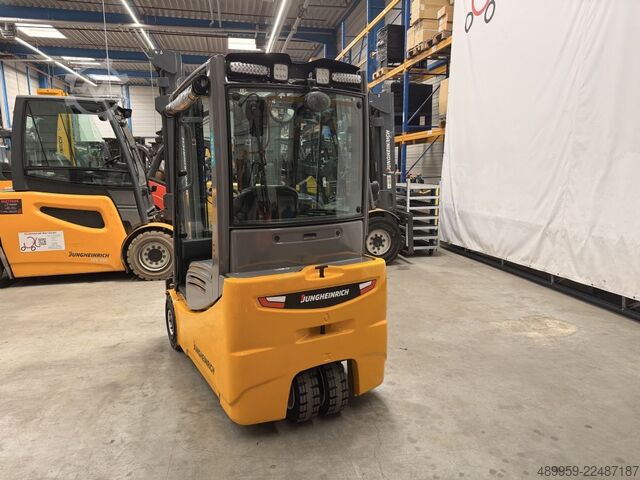 Electric 3-wheel forklift Jungheinrich EFG 216
