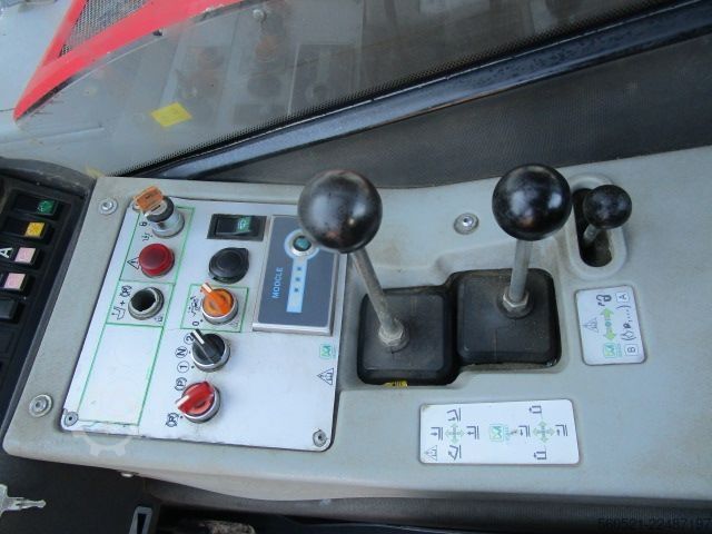 Teleskopstapler starr Merlo P38.14 - hydraul. Schnellwechsler - Niveauausgleic