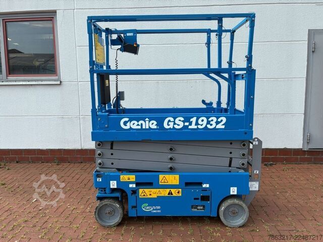 Scherenarbeitsbühne Genie GS-1932
