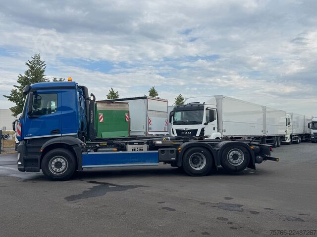 Roll-off tipper truck MERCEDES-BENZ ACTROS 2551 L / MEILLER / LENKACHSE