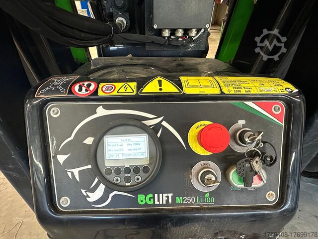Kran BG-Lift M250 LI-ION