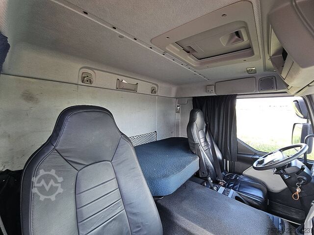 Suitcase VOLVO FE 280.18 2T LIFT BOX 5.52 M