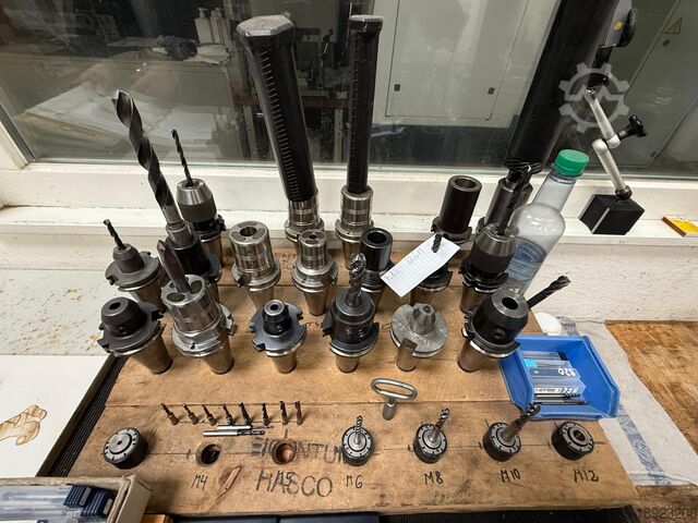 CNC Universal-Fräsmaschine HERMLE UWF 902 H