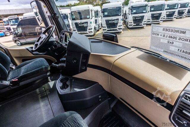 Standard tractor Mercedes-Benz ACTROS 2646 LS + HYDR.