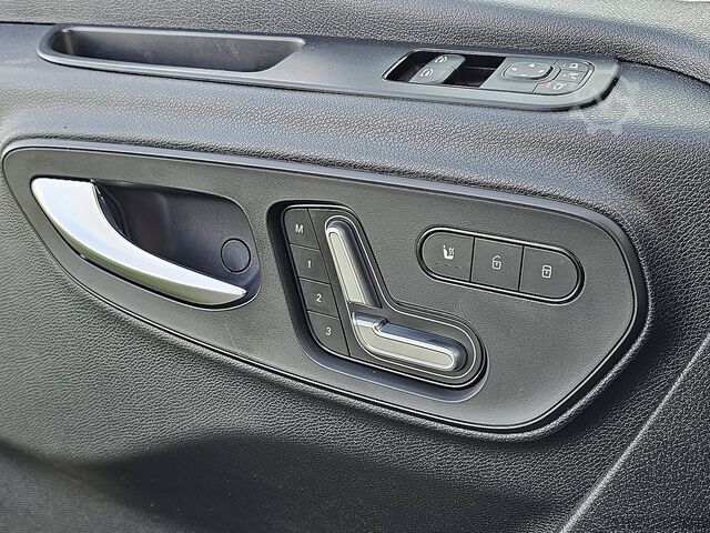 High-roof van MERCEDES-BENZ SPRINTER 317 L2H2 3.5t-Trekhaak