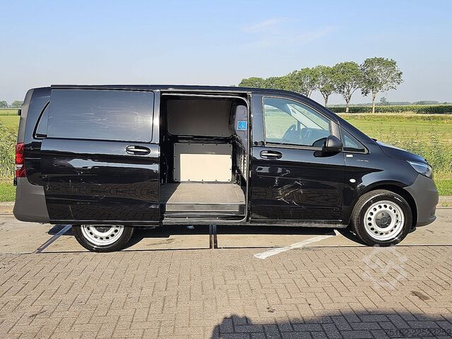 High-roof van MERCEDES-BENZ EVITO L2 280KM WLTP 60kWh!
