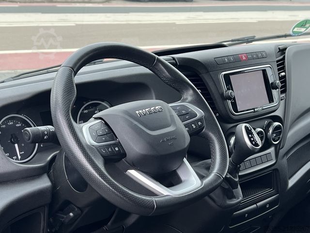 Transporter mit Koffer IVECO Daily 35S16 Hi-Matic ACC 4,35mMöbelkoffer 37`km!