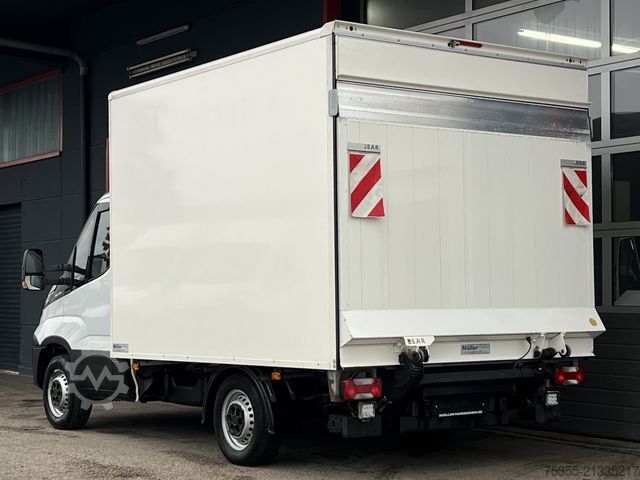 Box van IVECO Daily 35S12 3,1m Koffer 3mRdst LBW Kamera 3-Sitz