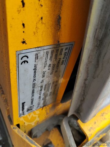 Elektrisch – 4 Räder Jungheinrich EFG320 no battery  paket  2 stuck !!!!)