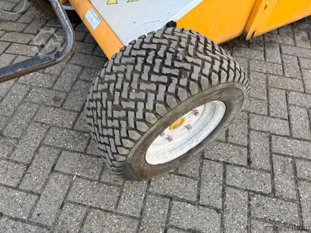 Articulated boom lift Niftylift HR12NE Hoogwerker Knikarmhoogwerker