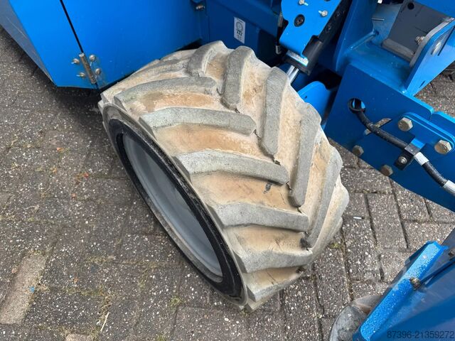 Articulated boom lift Genie GS2669DC Hoogwerker Schaarhoogwerker