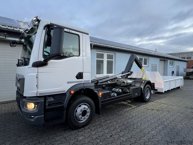 Roll-off tipper truck man TGM 15.290 BL Abrollkipper Multihook City+1570mm