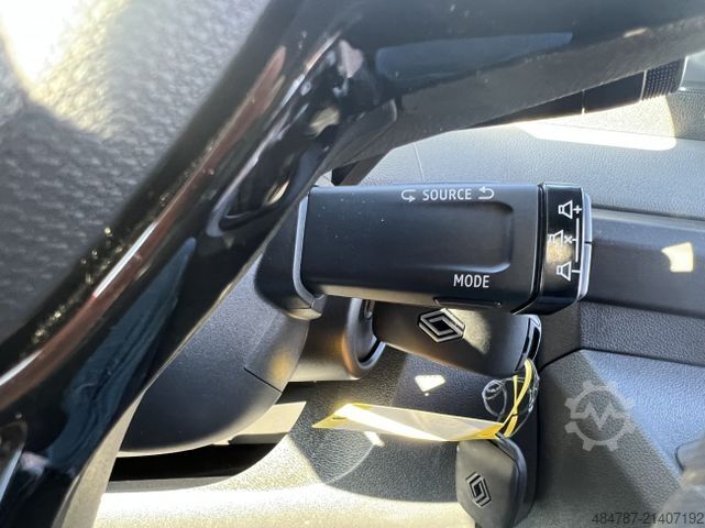 Curtain sider van RENAULT Master 170PS 9EP-Plane LBW TopSleeper