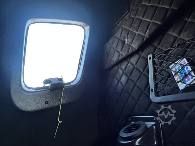 Curtain sider van RENAULT Master 170PS 9EP-Plane LBW TopSleeper