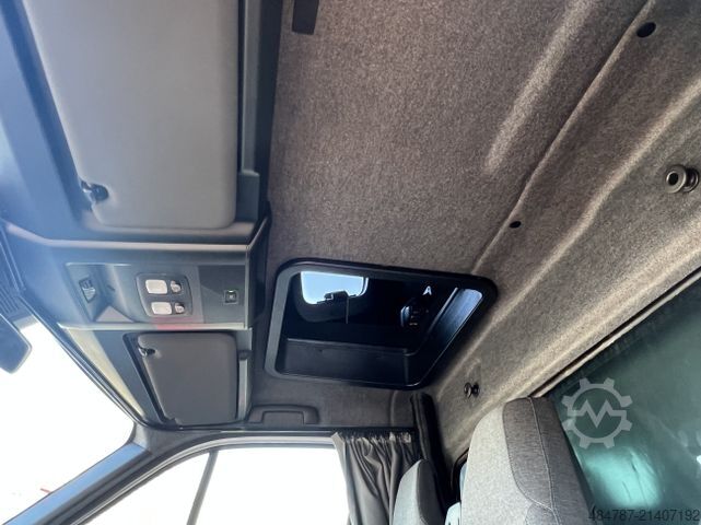 Curtain sider van RENAULT Master 170PS 9EP-Plane LBW TopSleeper