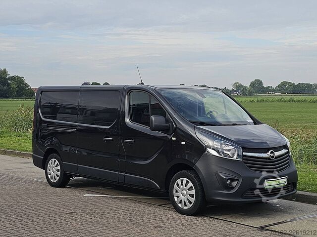High-roof van OPEL VIVARO 1.6