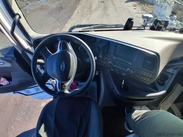 Standard tractor unit FORD F-MAX