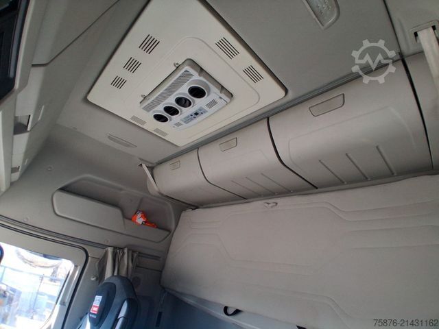 Standard tractor unit FORD F-MAX