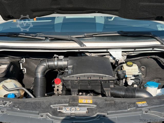 Minibus MERCEDES-BENZ Sprinter 314 BlueTEC 9Sitze Motor baut Druck auf
